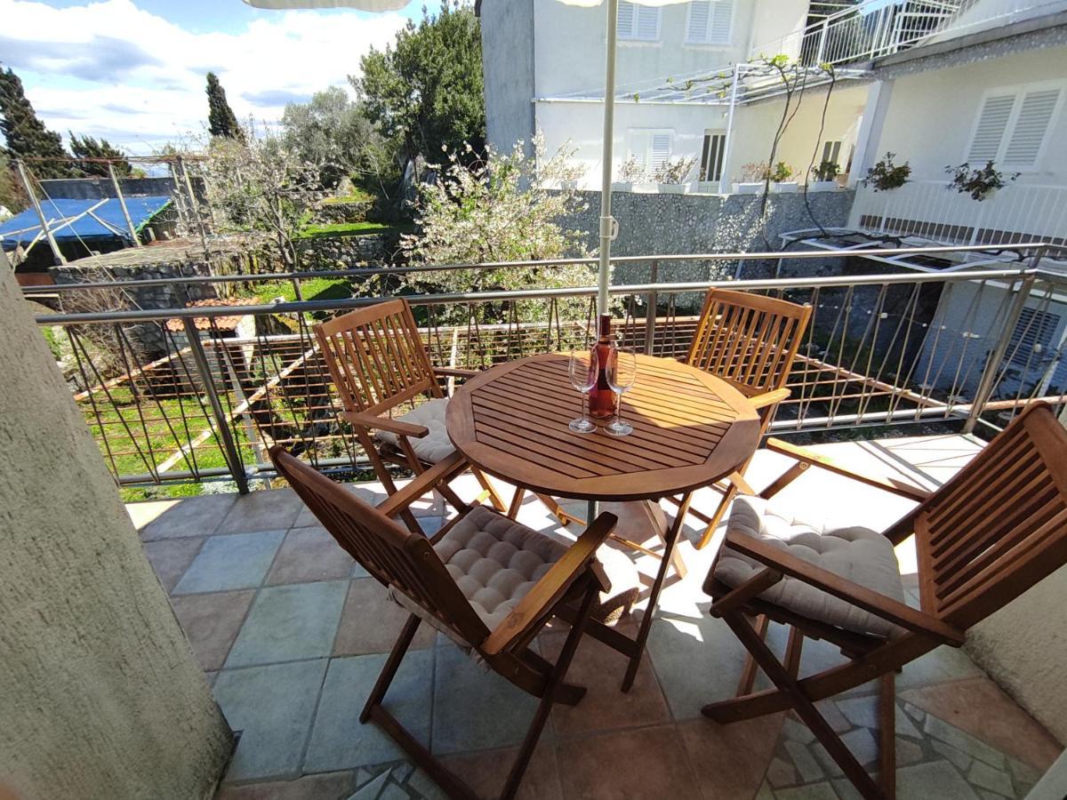 Apartmani Mlaja Trpanj Exterior photo